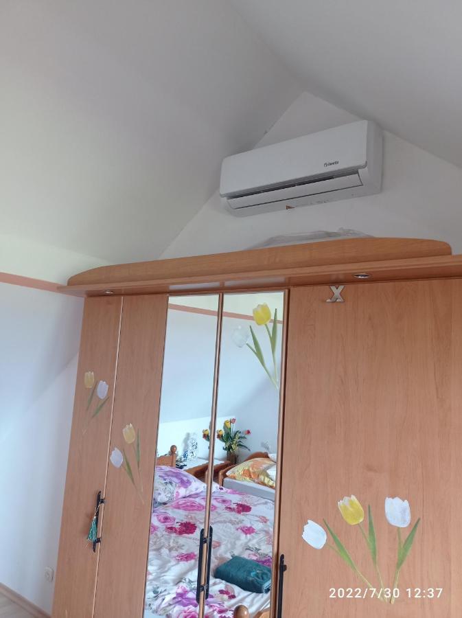 Gospodarstwo Agroturystyczne U Stasikow Spytkowice  Exterior foto